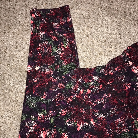 LuLaRoe TC Leggings - Picture 3 of 3